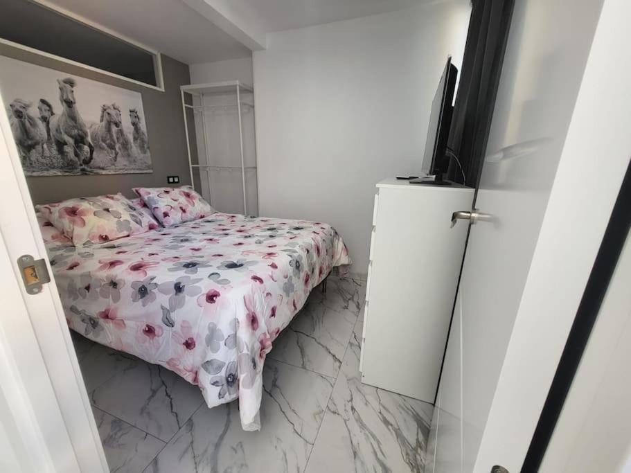 Las Canteras New 2 Bedrooms Flat At The Beach Parking Optional Las Palmas de Gran Canaria Zewnętrze zdjęcie