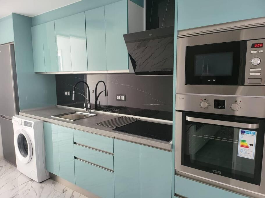 Las Canteras New 2 Bedrooms Flat At The Beach Parking Optional Las Palmas de Gran Canaria Zewnętrze zdjęcie
